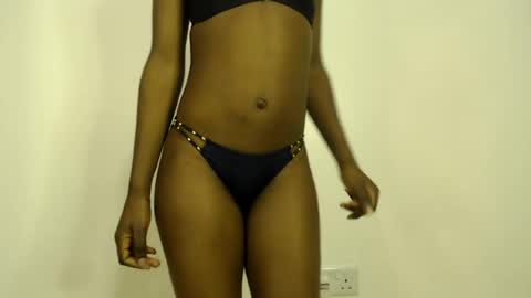 Snapshot of sizzly_ass chatting on 07/09/26, 02:43 sizzly_ass online show from 07/09/26, 02:43