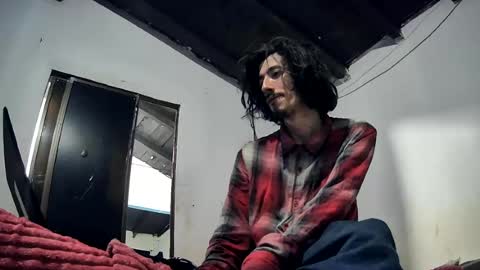 Snapshot of sk8sir chatting on 08/07/26, 03:08 sk8sir online show from 08/07/26, 03:08