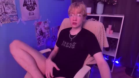 Snapshot of skairas_sky chatting on 03/02/26, 02:02 SKAIRAS online show from 03/02/26, 02:02