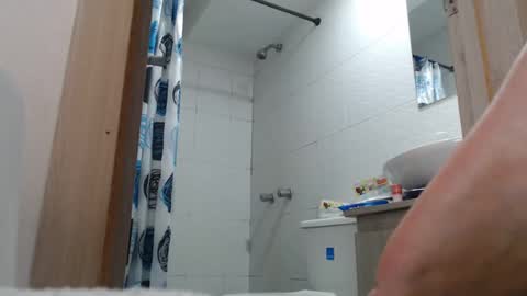 Snapshot of skarlet_adams chatting on 12/10/24, 07:11 Alice online show from 12/10/24, 07:11