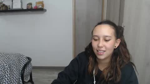 Snapshot of skarlet_adams chatting on 12/14/24, 03:29 Alice online show from 12/14/24, 03:29