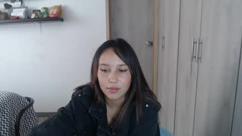Snapshot of skarlet_adams chatting on 01/11/25, 07:59 Alice online show from 01/11/25, 07:59