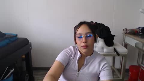 Snapshot of skarlet_adams chatting on 02/06/25, 06:13 Alice online show from 02/06/25, 06:13