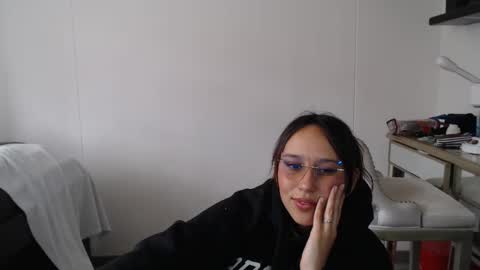 Snapshot of skarlet_adams chatting on 02/11/25, 08:10 Alice online show from 02/11/25, 08:10