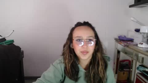 Snapshot of skarlet_adams chatting on 03/04/25, 07:11 Alice online show from 03/04/25, 07:11