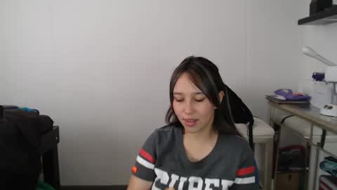 Snapshot of skarlet_adams chatting on 03/08/25, 05:22 Alice online show from 03/08/25, 05:22