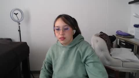 Snapshot of skarlet_adams chatting on 03/10/25, 07:29 Alice online show from 03/10/25, 07:29