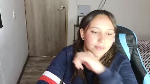 Snapshot of skarlet_adams chatting on 12/04/25, 06:38 Alice online show from 12/04/25, 06:38