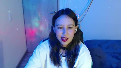 Snapshot of skarlet_adams chatting on 01/16/26, 11:31 Alice online show from 01/16/26, 11:31