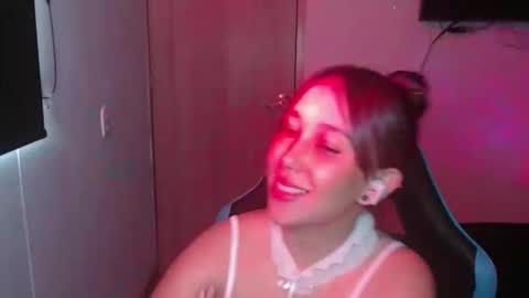 Snapshot of skarlet_adams chatting on 02/24/26, 09:02 Alice online show from 02/24/26, 09:02