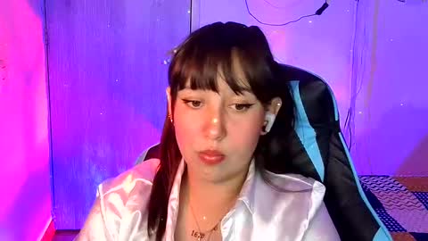 Snapshot of skarlet_adams chatting on 04/08/26, 08:31 Alice online show from 04/08/26, 08:31