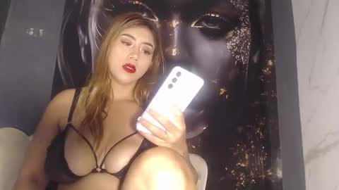 Skarleth villa online show from 02/16/26, 12:18