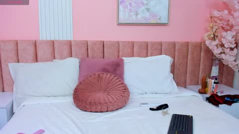 Snapshot of skarletkiss_ chatting on 04/20/26, 06:42 skarletkiss_ online show from 04/20/26, 06:42