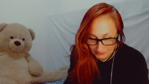 Arlett online show from 01/31/25, 01:54