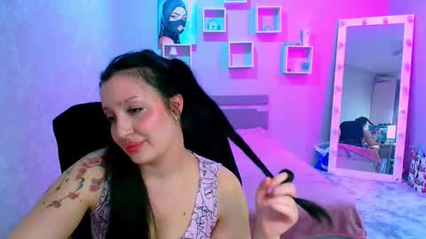 Snapshot of skarlett_monliss chatting on 04/18/26, 07:58 Skarlett Monliss online show from 04/18/26, 07:58