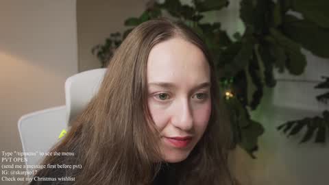 Im Scarlett  ONLINE  5pm-10pm NYC time  online show from 12/22/24, 07:21