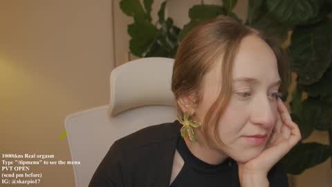 Im Scarlett  ONLINE  5pm-10pm NYC time  online show from 10/22/25, 01:28