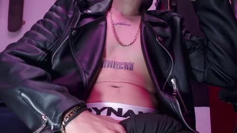 king online show from 12/16/24, 02:04