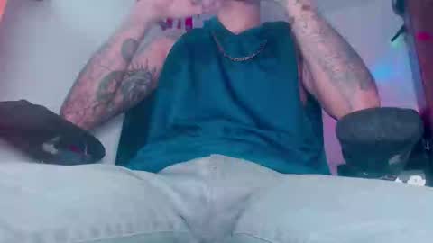 Snapshot of skateboy444 chatting on 03/18/26, 05:21 king online show from 03/18/26, 05:21