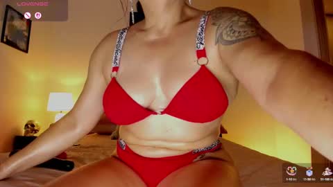 Snapshot of skay_hot chatting on 09/21/25, 02:24 Skay online show from 09/21/25, 02:24