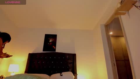 Snapshot of skay_hot chatting on 09/25/25, 11:52 Skay online show from 09/25/25, 11:52