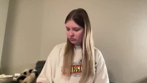 Snapshot of skiimaskabby chatting on 03/11/26, 12:16 skiimaskabby online show from 03/11/26, 12:16