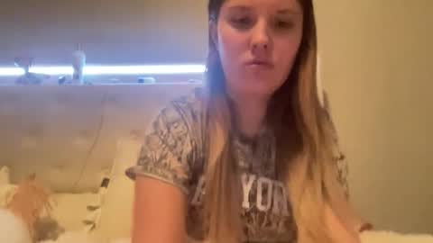 Snapshot of skiimaskabby chatting on 03/12/26, 04:18 skiimaskabby online show from 03/12/26, 04:18