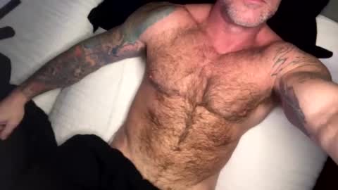 Snapshot of skimaskedbeef chatting on 02/06/25, 09:32 BEEF online show from 02/06/25, 09:32