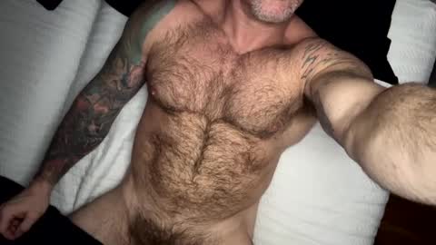 Snapshot of skimaskedbeef chatting on 02/09/25, 06:47 BEEF online show from 02/09/25, 06:47