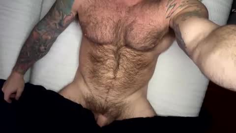 Snapshot of skimaskedbeef chatting on 02/15/25, 01:27 BEEF online show from 02/15/25, 01:27