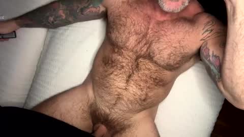 Snapshot of skimaskedbeef chatting on 02/26/25, 06:00 BEEF online show from 02/26/25, 06:00