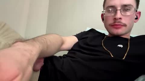 Snapshot of skinndick214 chatting on 11/02/25, 03:14 daddy online show from 11/02/25, 03:14