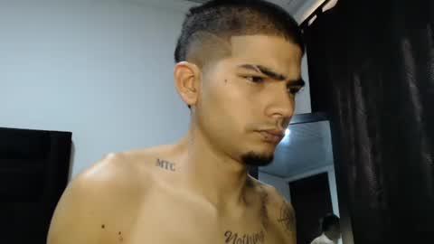 Snapshot of skinny_badboy chatting on 12/28/24, 09:19 E R O S online show from 12/28/24, 09:19