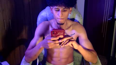 Snapshot of skinny_boy_hot chatting on 03/09/26, 03:54 skinny online show from 03/09/26, 03:54