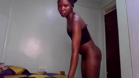 Snapshot of skinny_jass chatting on 04/05/26, 02:25 skinny_jass online show from 04/05/26, 02:25