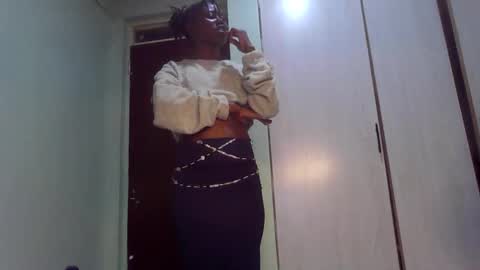 Snapshot of skinny_jass chatting on 05/02/26, 02:27 skinny_jass online show from 05/02/26, 02:27