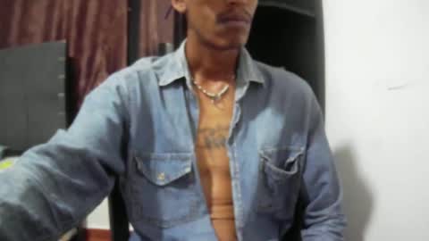 Snapshot of skinny_long_cock chatting on 03/22/26, 04:38 Albert online show from 03/22/26, 04:38