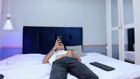 Snapshot of skinny_mac_ chatting on 03/14/26, 11:26 Mac online show from 03/14/26, 11:26