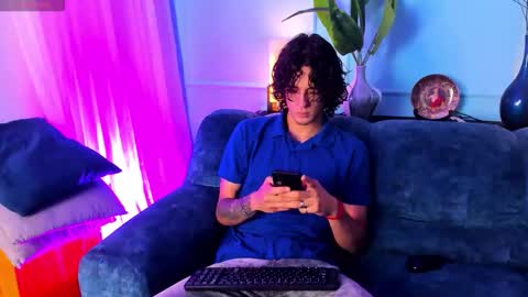 Snapshot of skinny_mac_ chatting on 03/23/26, 02:21 Mac online show from 03/23/26, 02:21