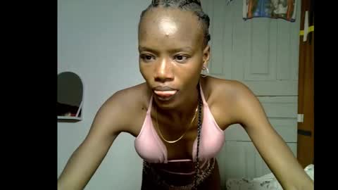 Linda independent model online show from 01/10/26, 10:25