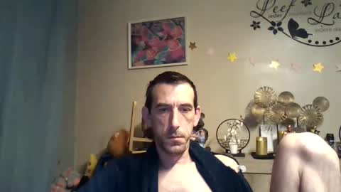 Snapshot of skinnybigcock2 chatting on 09/13/25, 02:44 SkinnyBigCock2 online show from 09/13/25, 02:44