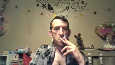 Snapshot of skinnybigcock2 chatting on 04/18/26, 03:32 SkinnyBigCock2 online show from 04/18/26, 03:32