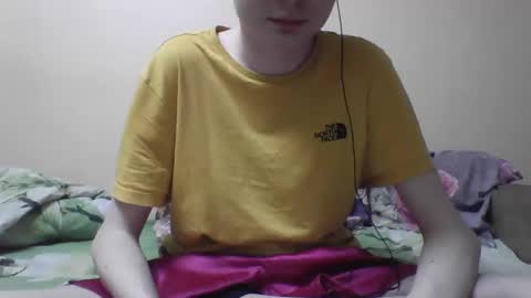 Snapshot of skinnycuteman chatting on 01/21/25, 10:30 skinnycuteb0y online show from 01/21/25, 10:30
