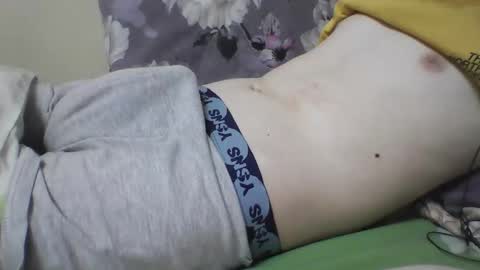 Snapshot of skinnycuteman chatting on 02/01/25, 11:16 skinnycuteb0y online show from 02/01/25, 11:16