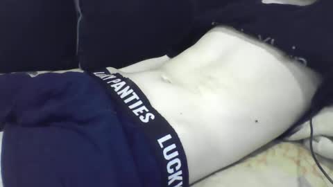 Snapshot of skinnycuteman chatting on 05/16/26, 08:07 skinnycuteb0y online show from 05/16/26, 08:07