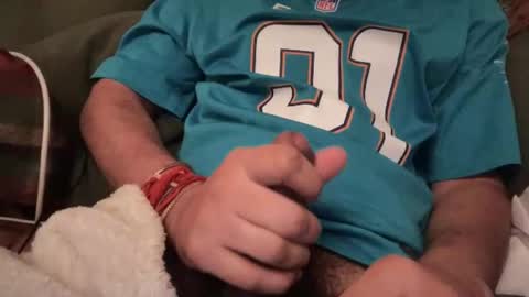 Snapshot of skinnyguyfun chatting on 02/02/25, 01:55 skinnyguyfun online show from 02/02/25, 01:55