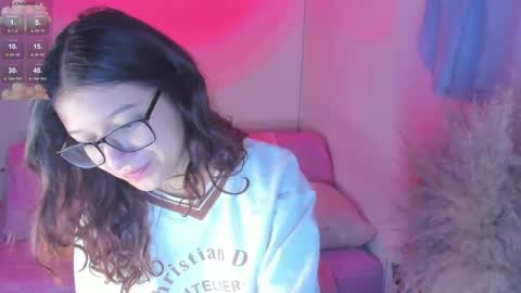 Snapshot of skinnyhorny_ chatting on 10/30/25, 07:10 SKINNYHORNY online show from 10/30/25, 07:10