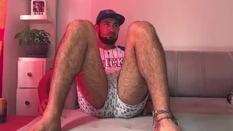 Snapshot of skinnylatin69 chatting on 01/10/25, 07:11 skinnylatin69 online show from 01/10/25, 07:11