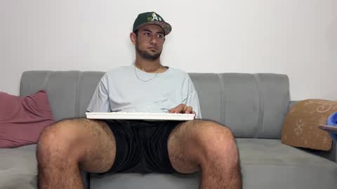 Snapshot of skinnylatin69 chatting on 01/18/25, 02:14 skinnylatin69 online show from 01/18/25, 02:14