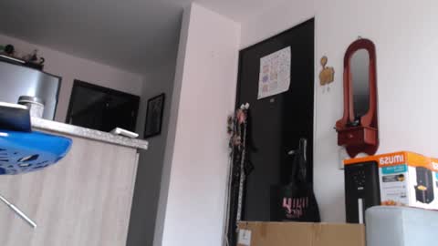 Snapshot of skinnylatin69 chatting on 03/06/25, 07:21 skinnylatin69 online show from 03/06/25, 07:21